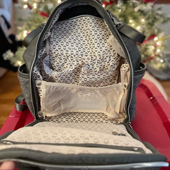 Itzy Ritzy Greyson Boss Plus - Picture 3 of 4